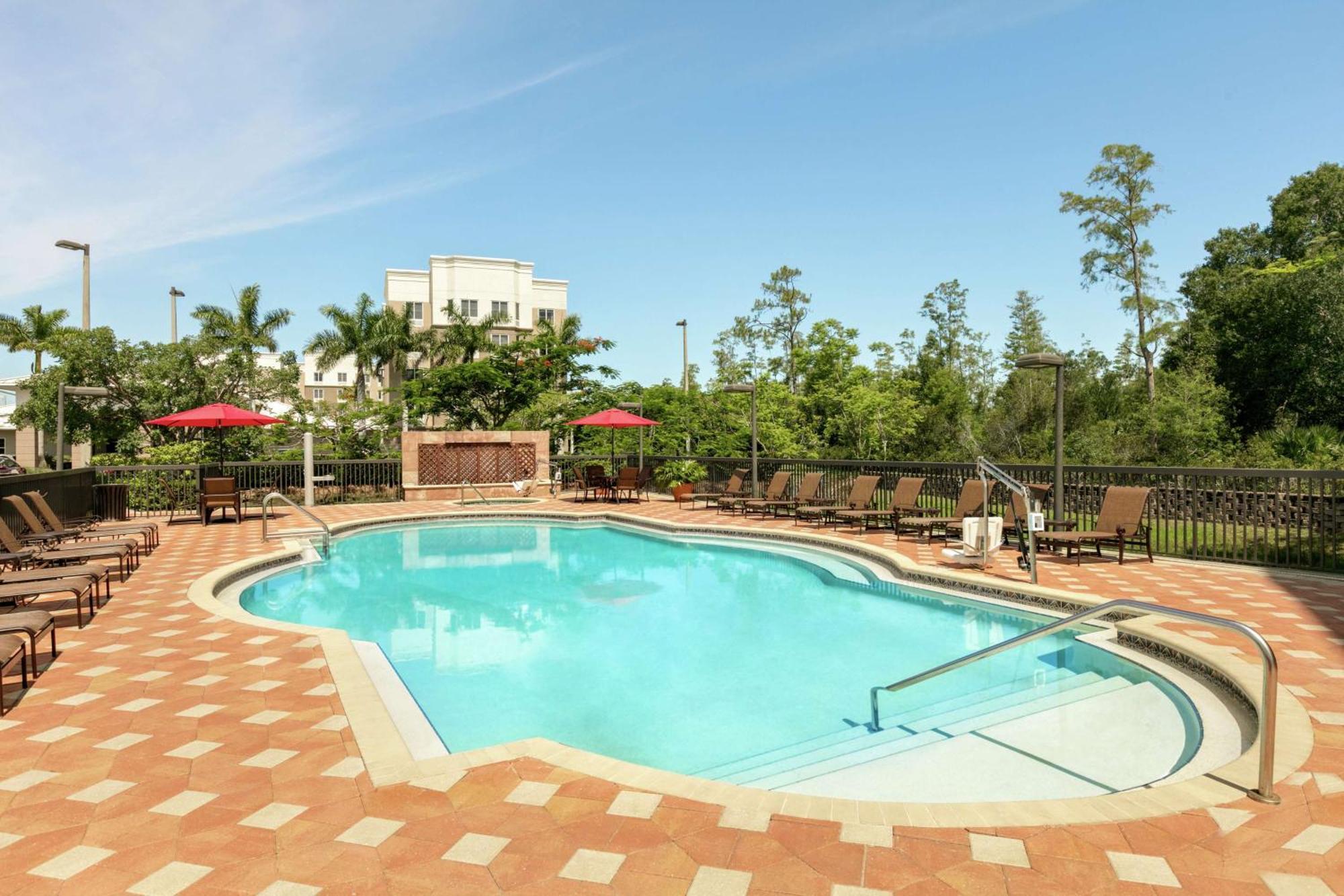 Hilton Garden Inn Fort Myers Airport/Fgcu Εξωτερικό φωτογραφία